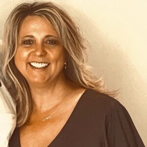 Meet your Posher, Carissa